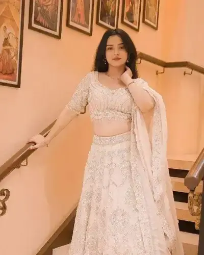 Escort Nagbhir